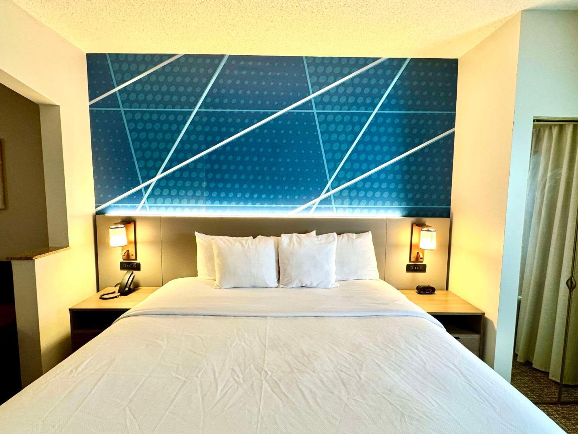 Comfort Suites East Brunswick - South River Bagian luar foto