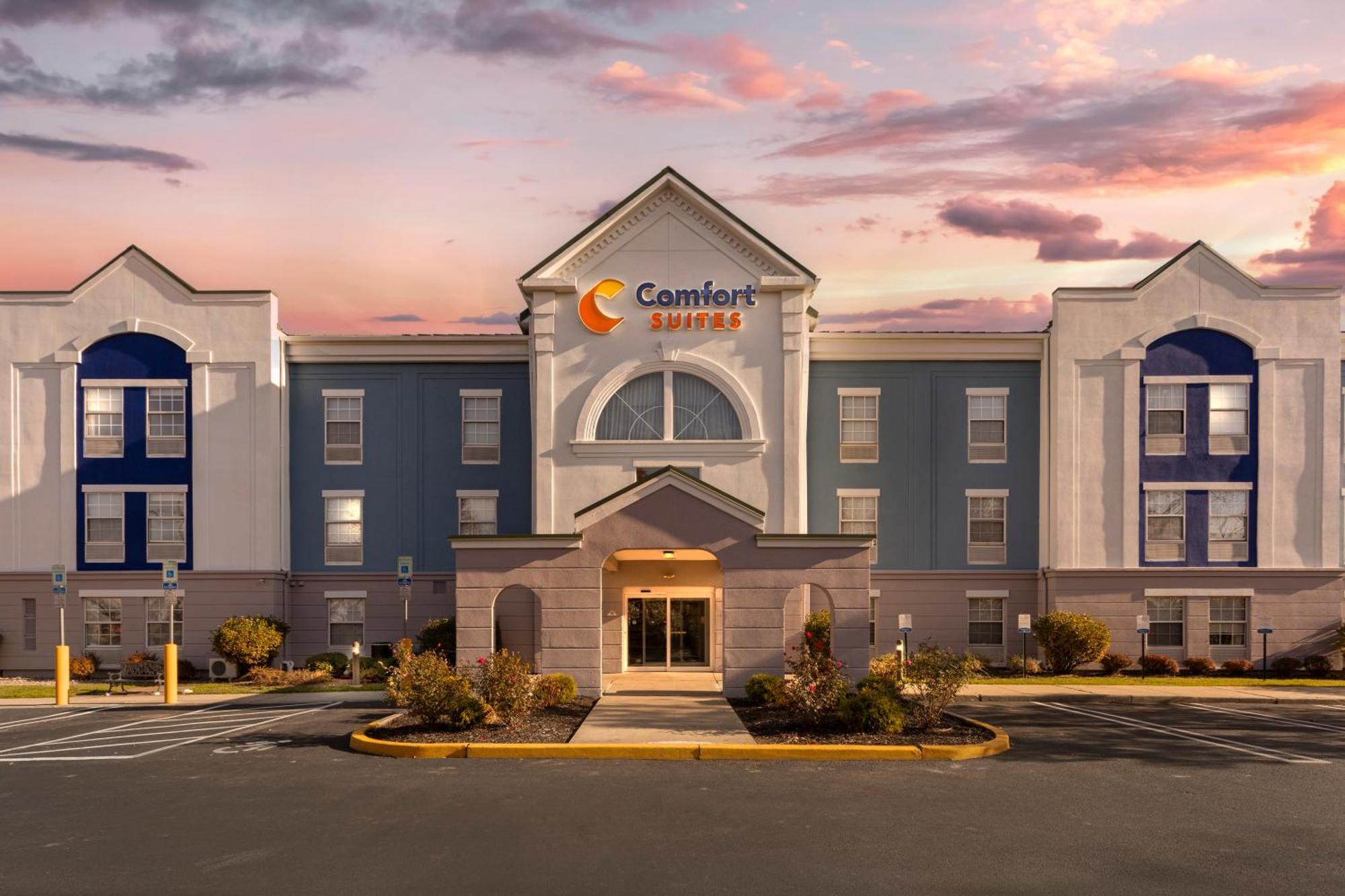 Comfort Suites East Brunswick - South River Bagian luar foto
