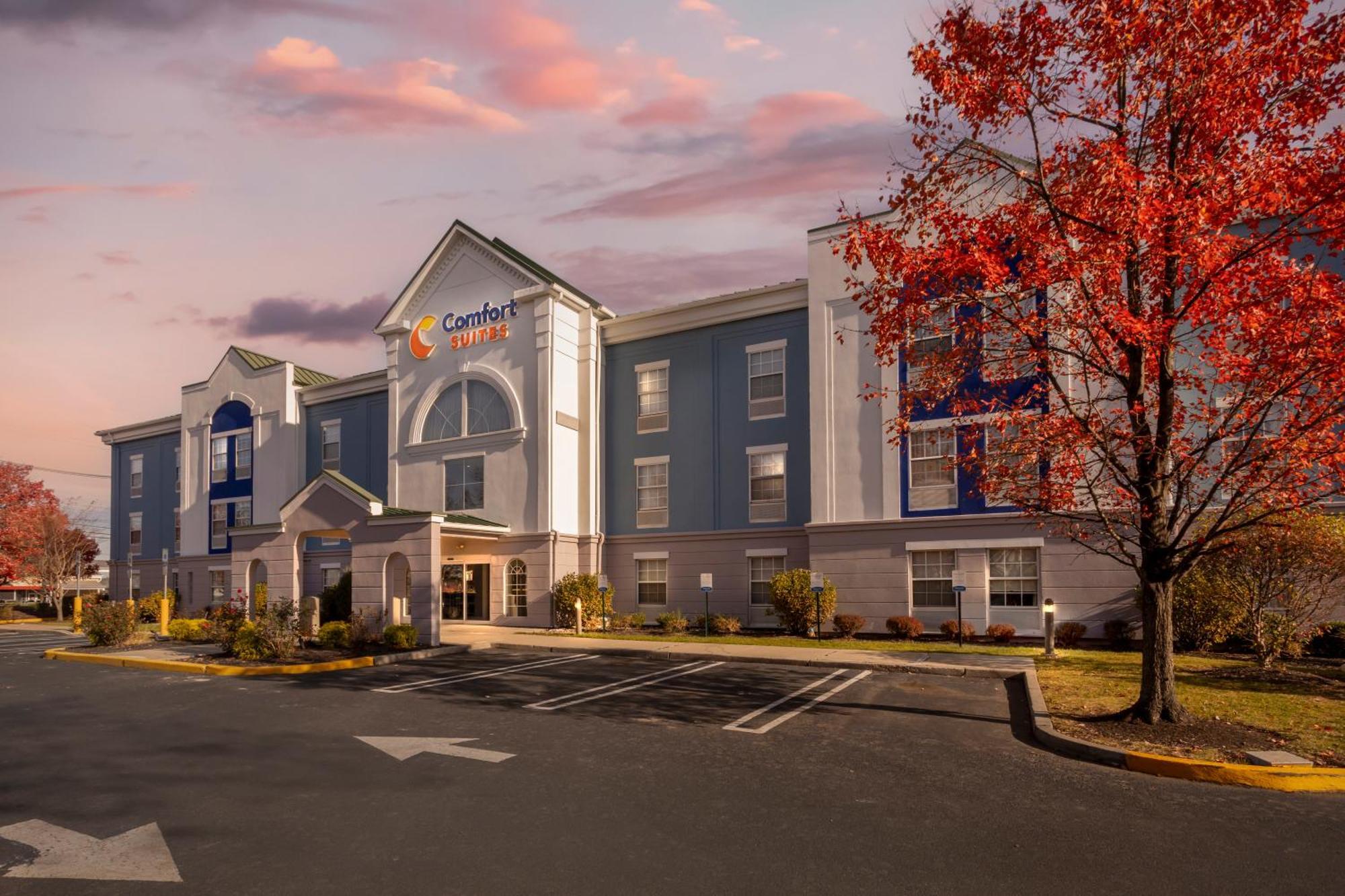 Comfort Suites East Brunswick - South River Bagian luar foto