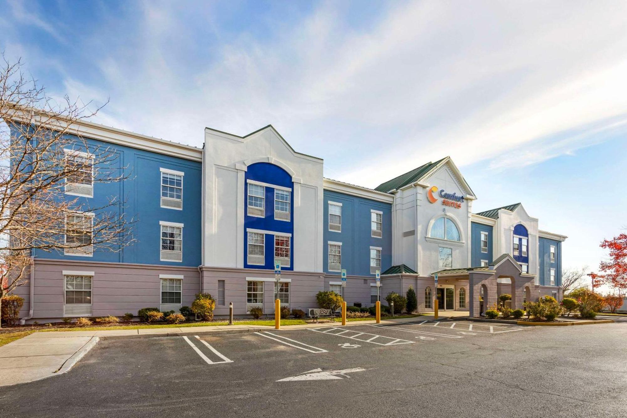Comfort Suites East Brunswick - South River Bagian luar foto