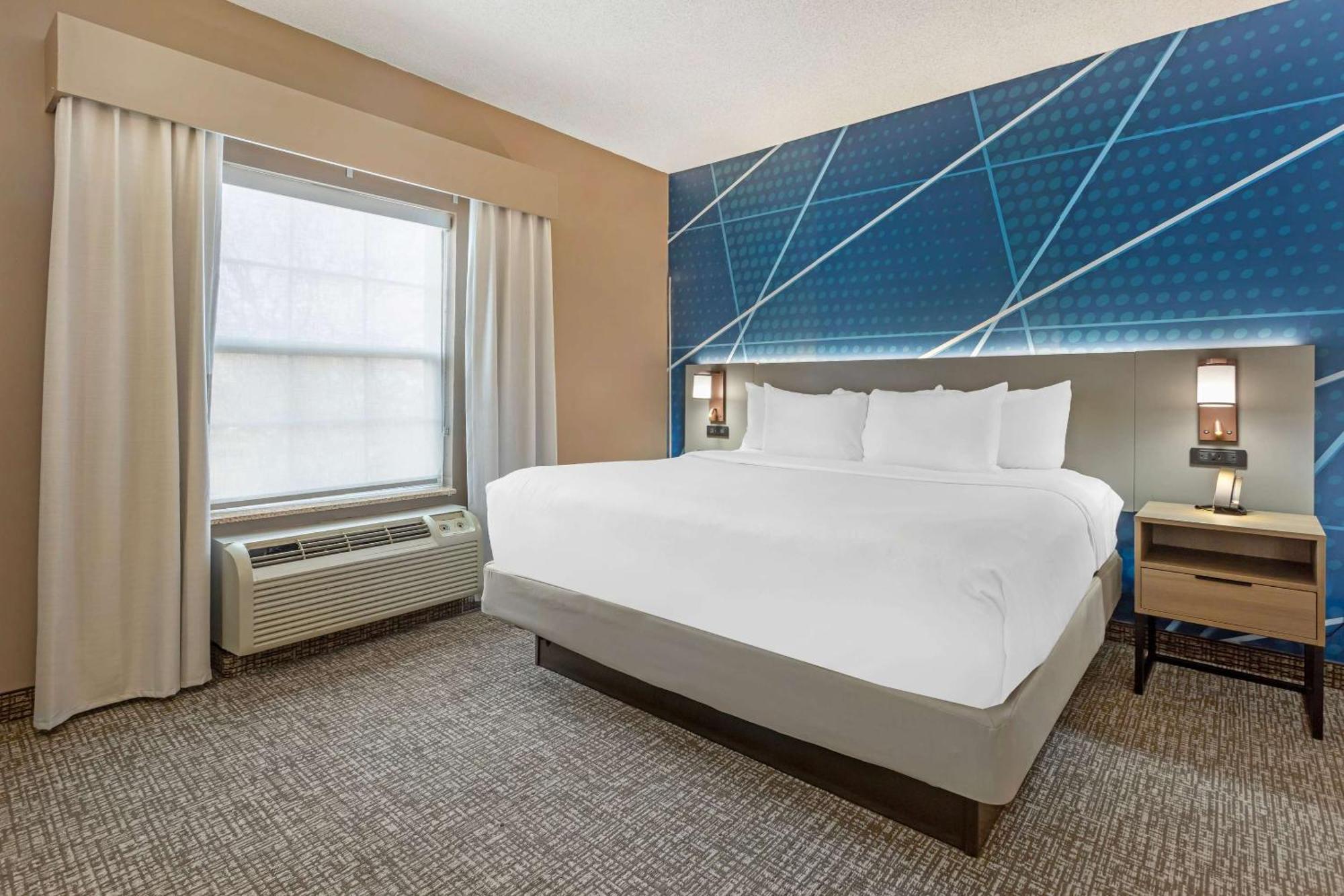 Comfort Suites East Brunswick - South River Bagian luar foto