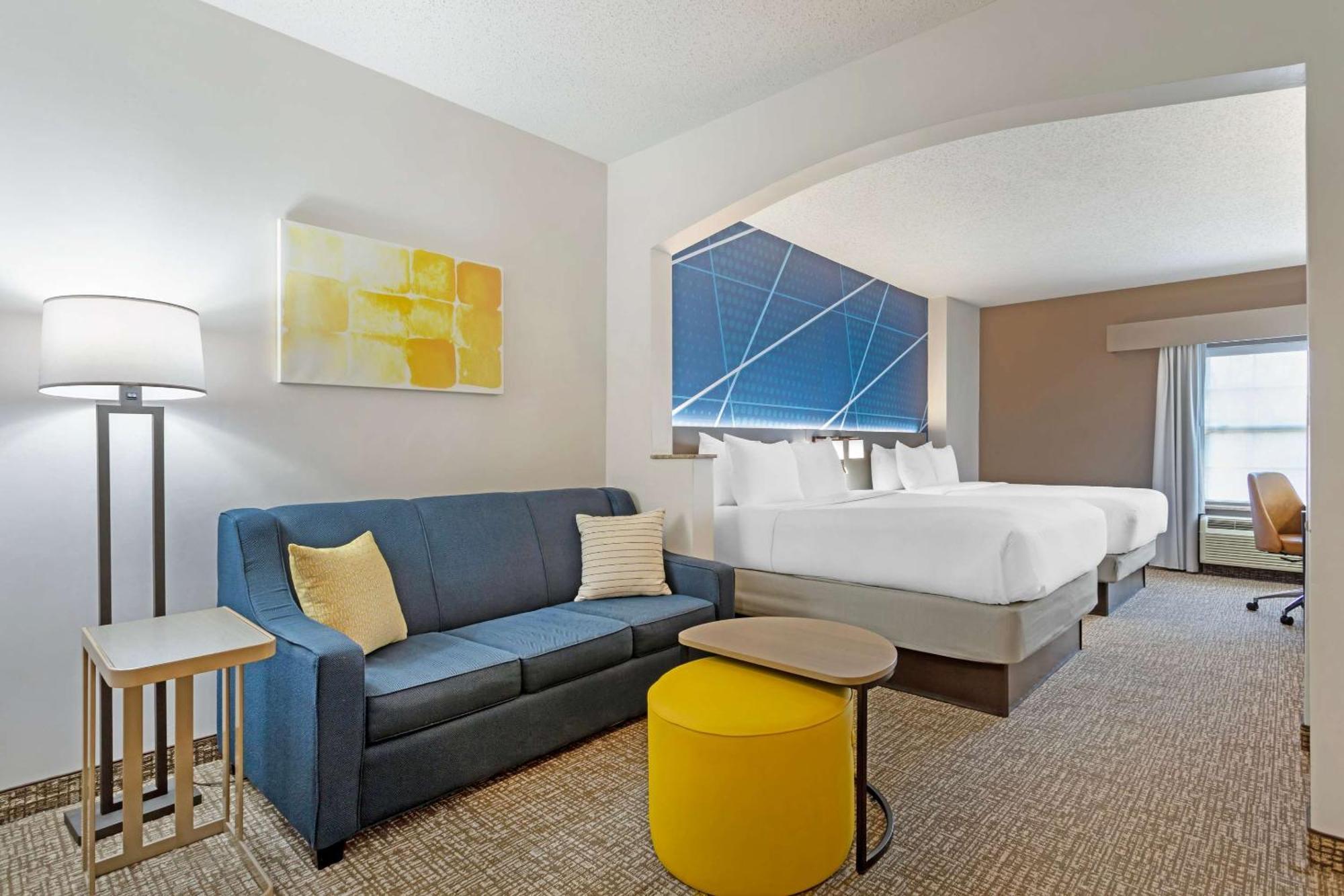 Comfort Suites East Brunswick - South River Bagian luar foto