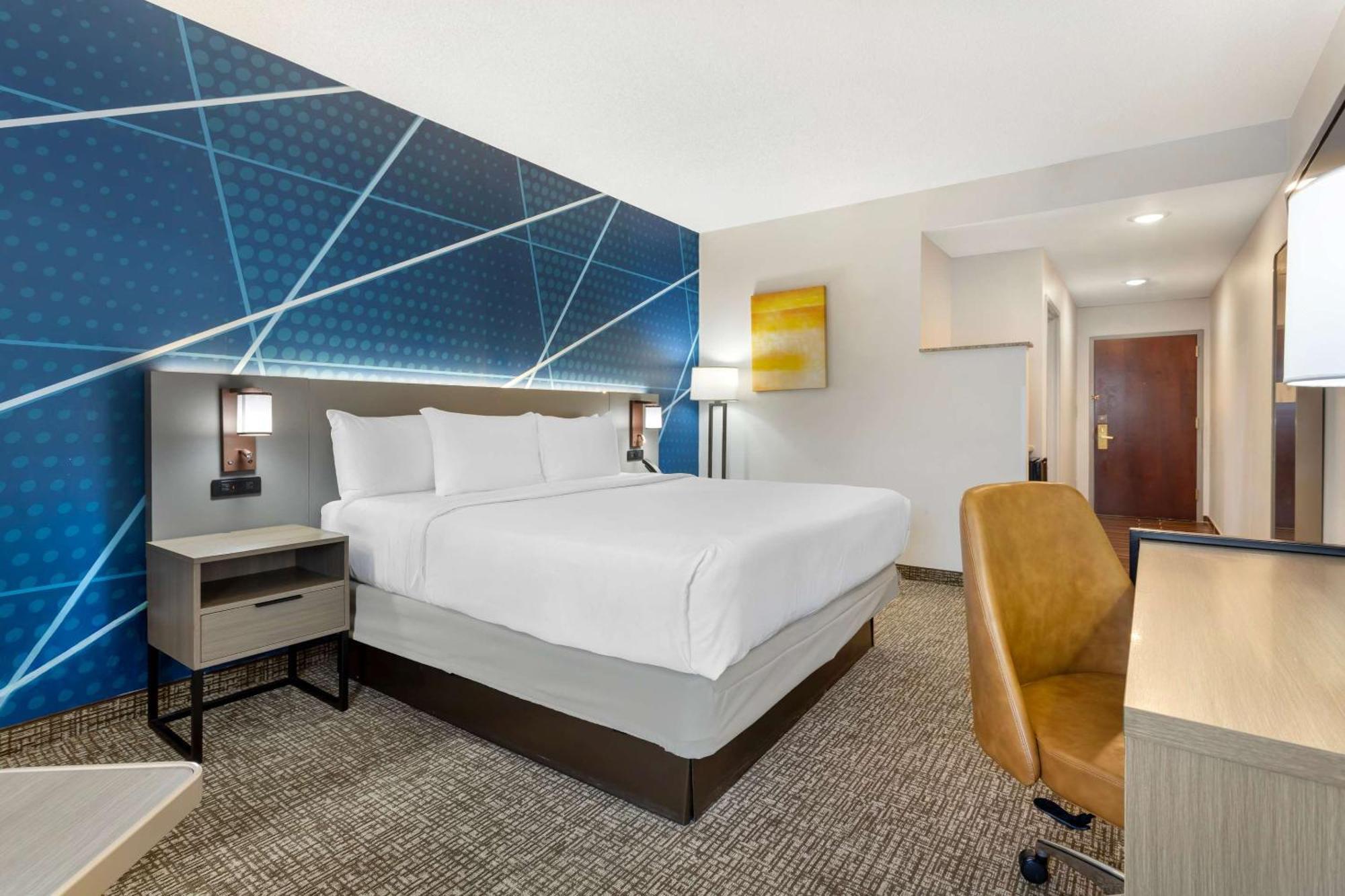 Comfort Suites East Brunswick - South River Bagian luar foto