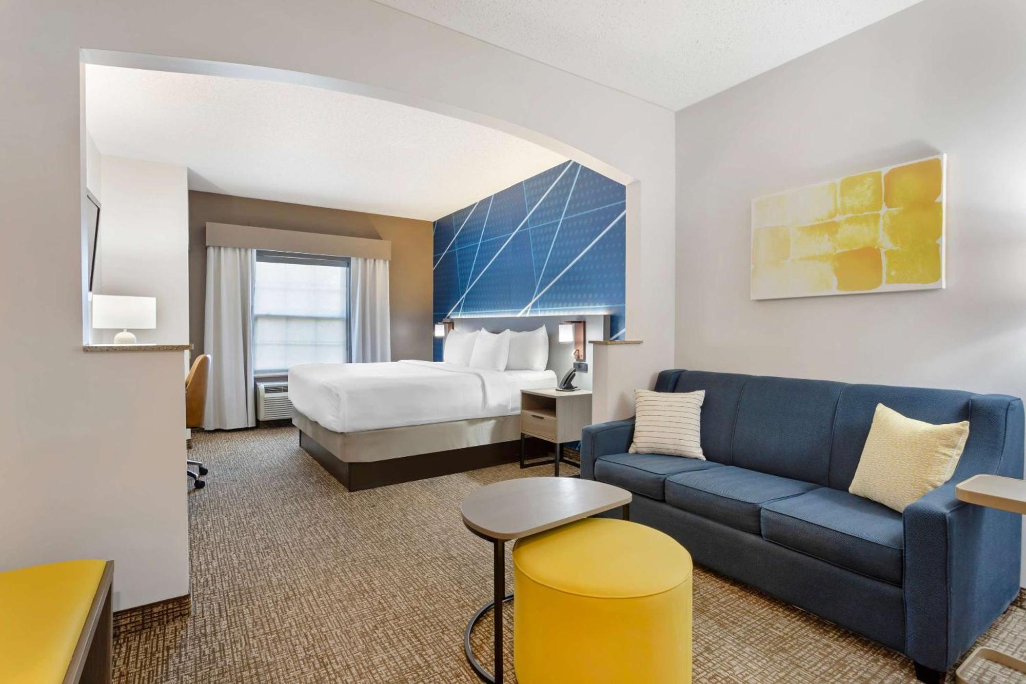 Comfort Suites East Brunswick - South River Bagian luar foto